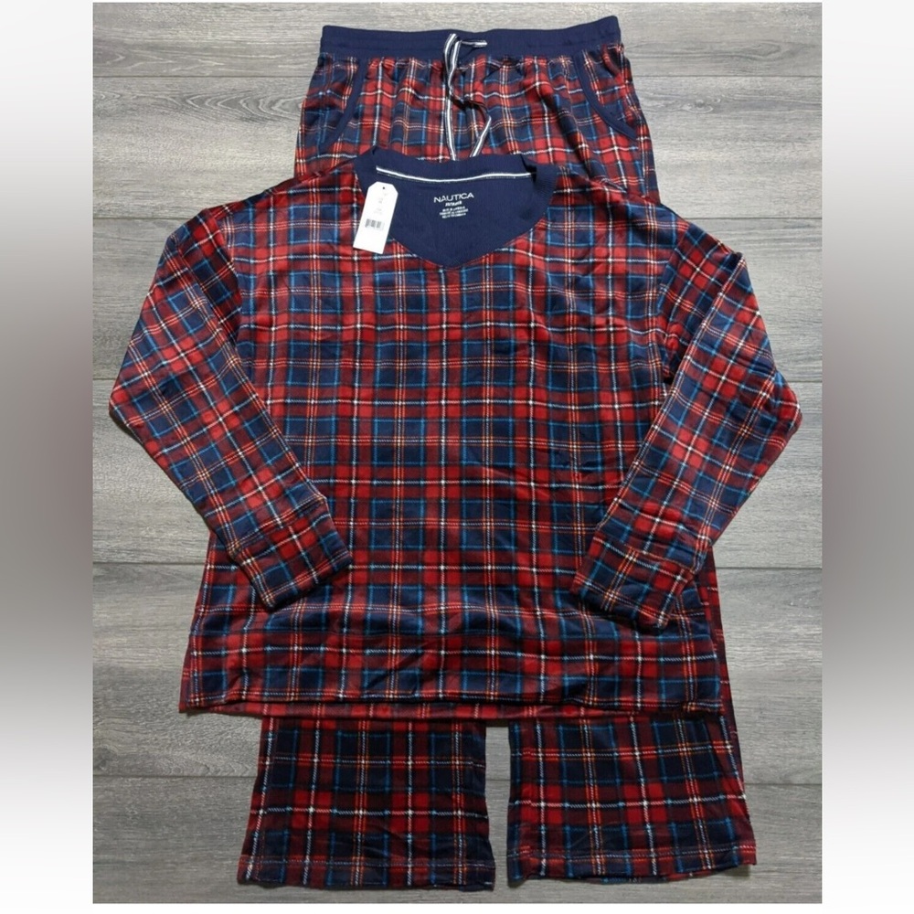 Nautica Plaid velvet Pajama Set - Red and Blue size large Cinched waist